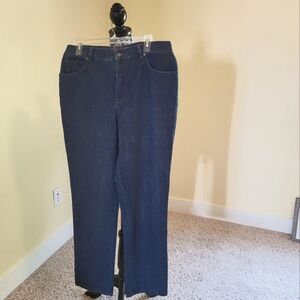 NWT Women's Gloria Vanderbilt Amanda Classic Fit Blue Long Denim Jeans. Size: 14